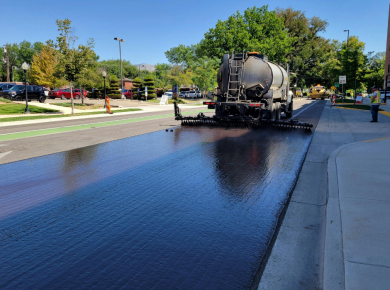 Constat de voirie avant travaux : découvrez pourquoi le faire réaliser par un commissaire de justice pour sécuriser vos chantiers et prévenir les litiges.