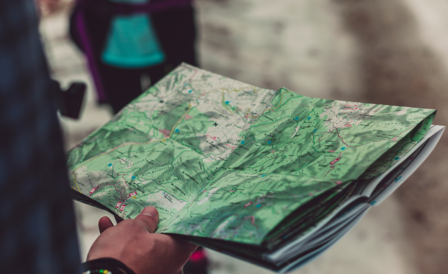 Compétence territoriale du commissaire de justice : découvrez où il peut intervenir, les limites légales et les différences selon les missions (constat, saisie, signification).