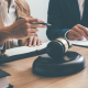 Contrat, témoin, constat… Découvrez les différences entre les principaux modes de preuve et comment sécuriser efficacement vos droits.